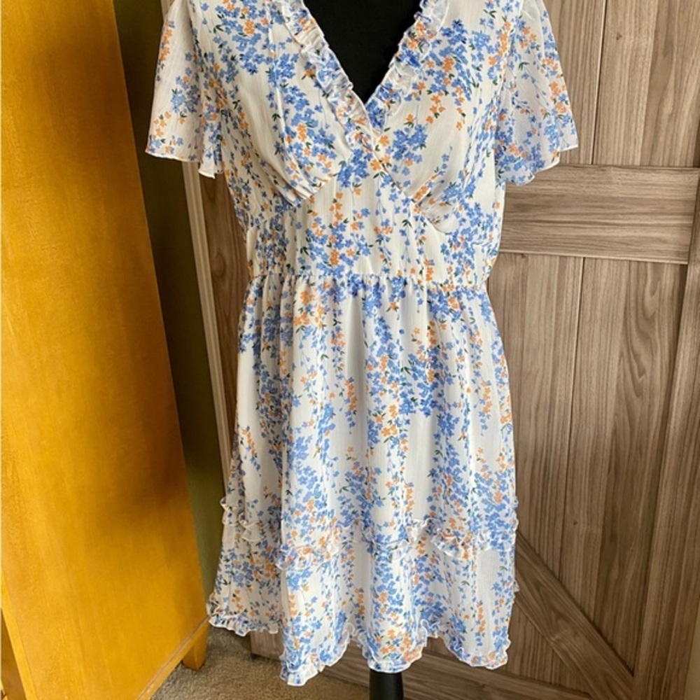 SHEIN Ditsy Floral Print Lettuce Trim Dress